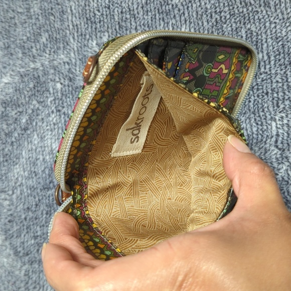 Sakroots super cute smartphone wallet ☮️ *good as new ☺️* - Picture 3 of 4